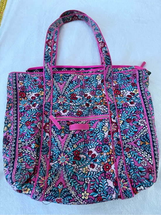 Vera Bradley Handbags - Vera Bradley Pink Iconic Kaleidoscope Rosettes Shoulder Tote Purse, Pockets